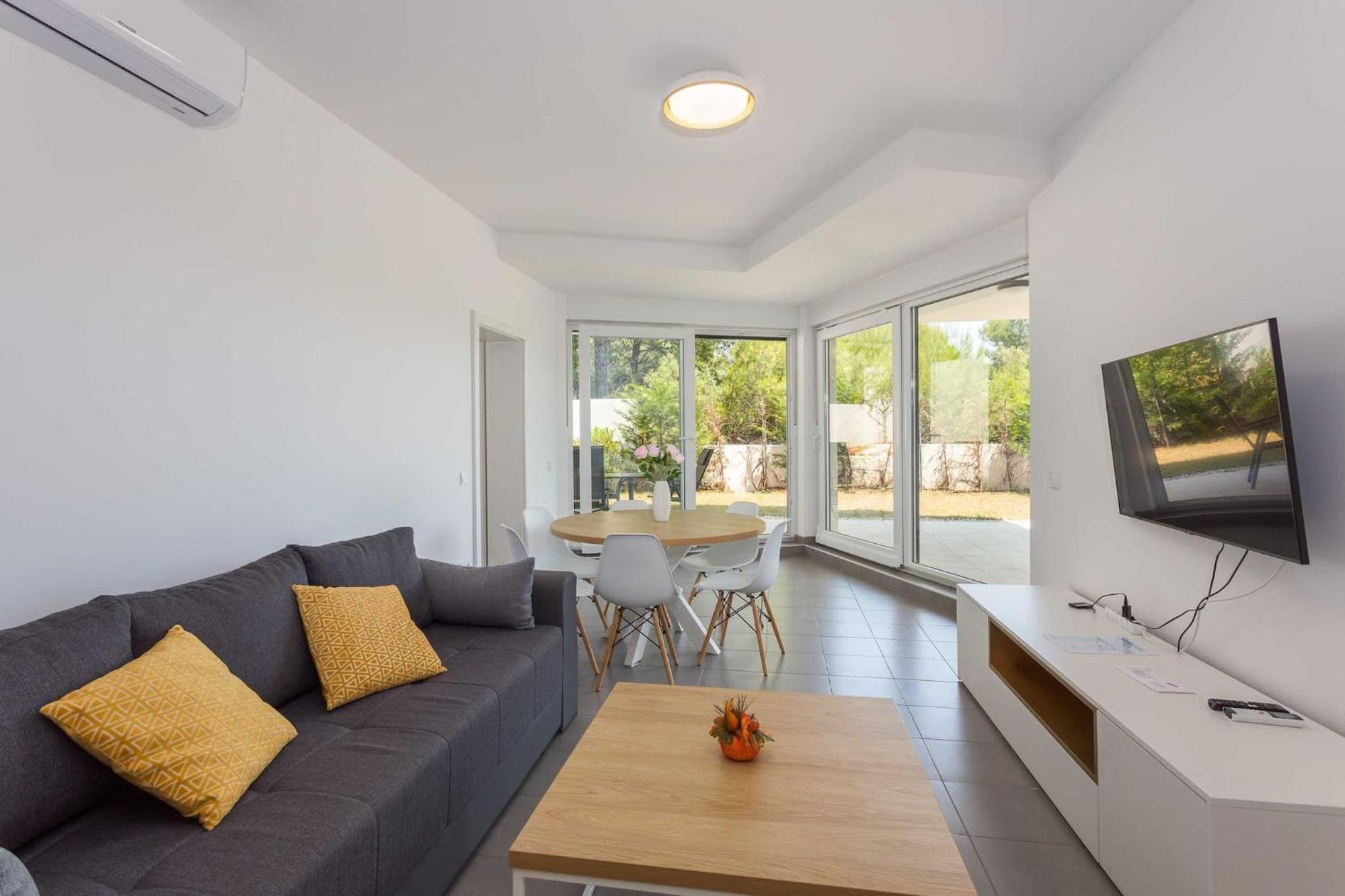 Apartments At Villa Frida Premantura Εξωτερικό φωτογραφία