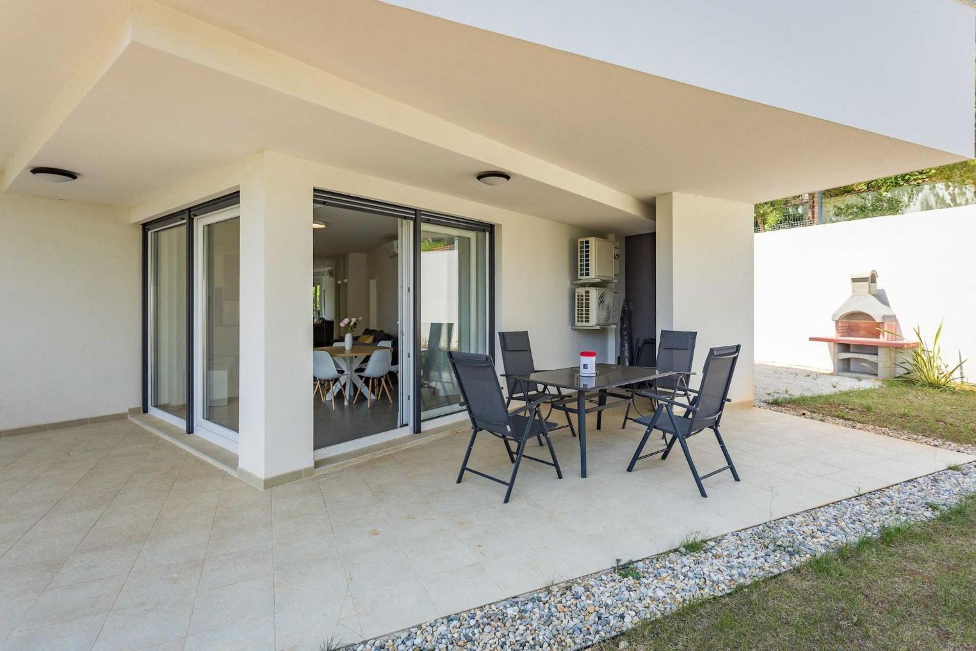 Apartments At Villa Frida Premantura Εξωτερικό φωτογραφία