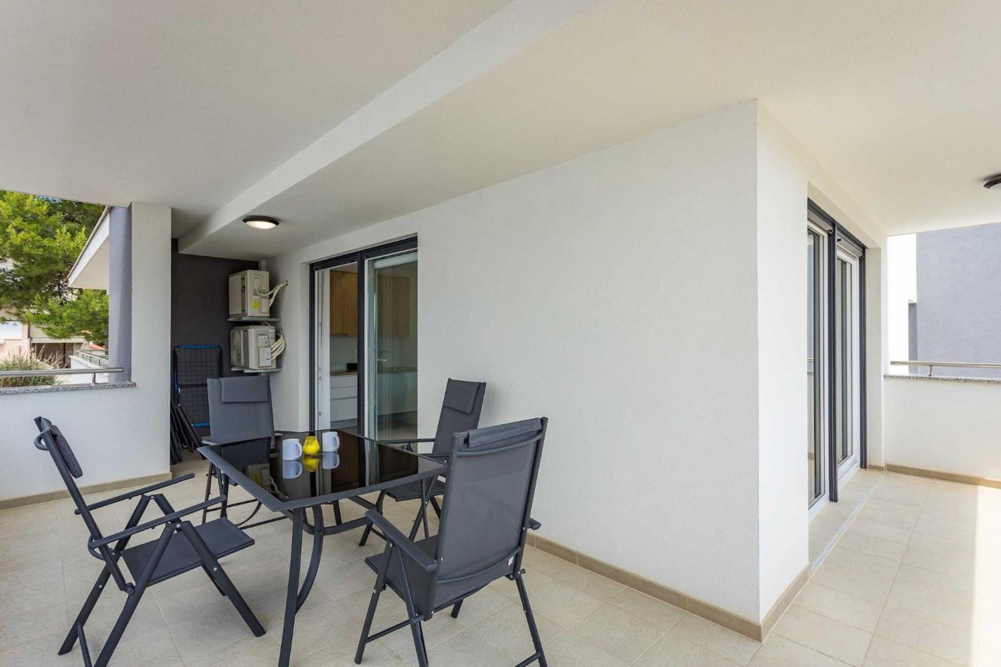 Apartments At Villa Frida Premantura Εξωτερικό φωτογραφία