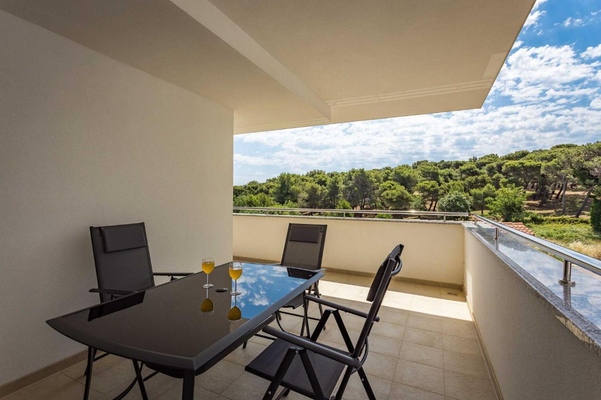 Apartments At Villa Frida Premantura Εξωτερικό φωτογραφία
