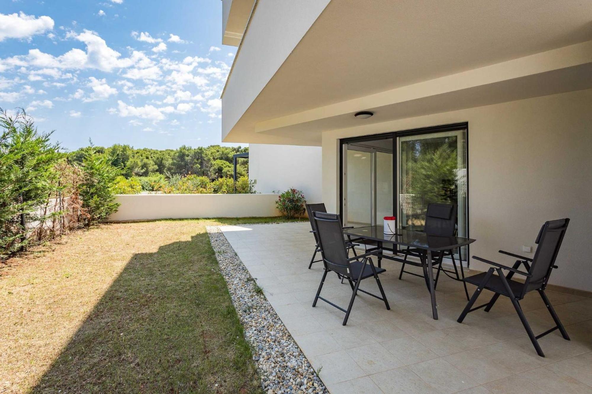 Apartments At Villa Frida Premantura Εξωτερικό φωτογραφία