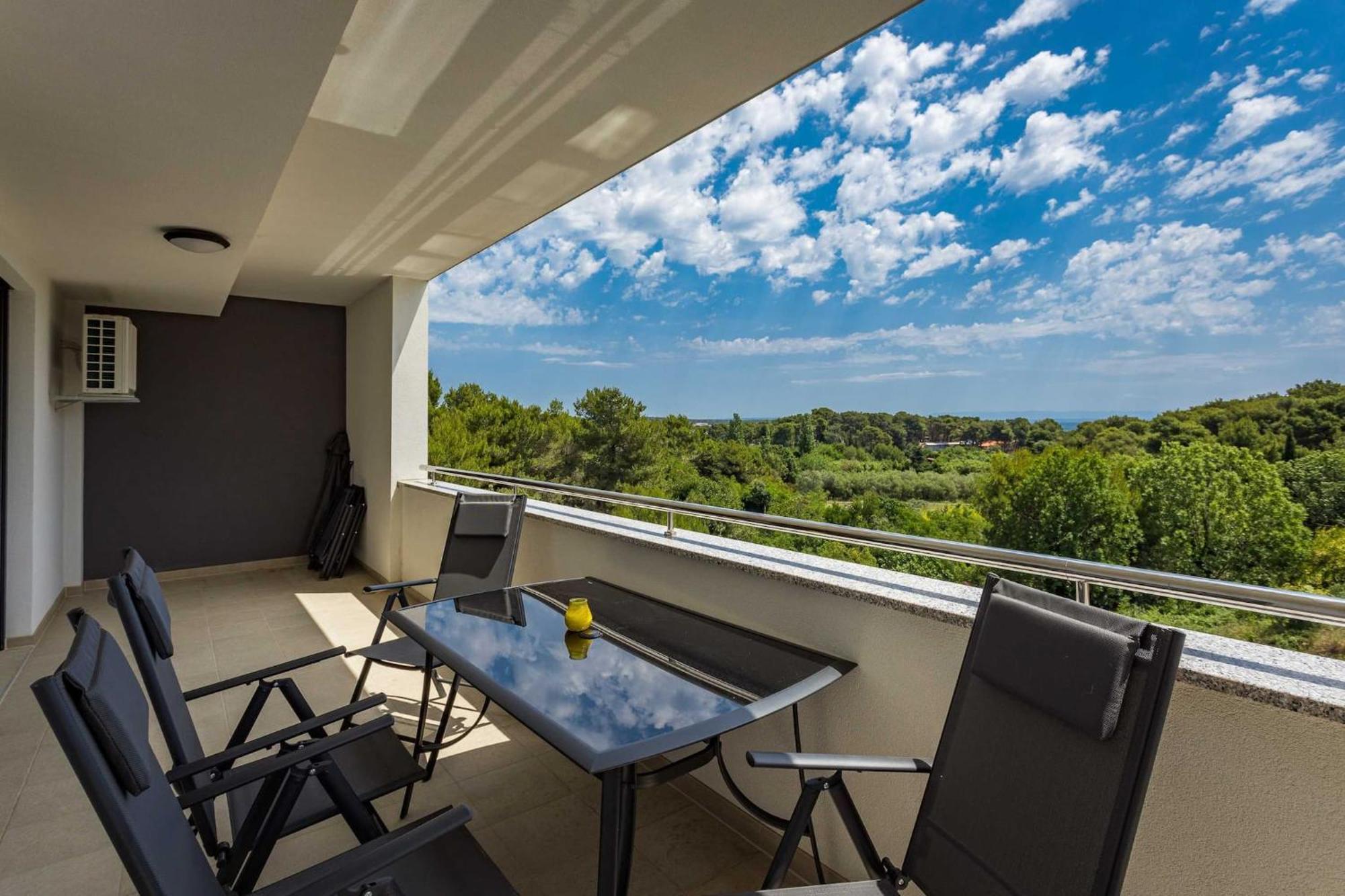 Apartments At Villa Frida Premantura Εξωτερικό φωτογραφία