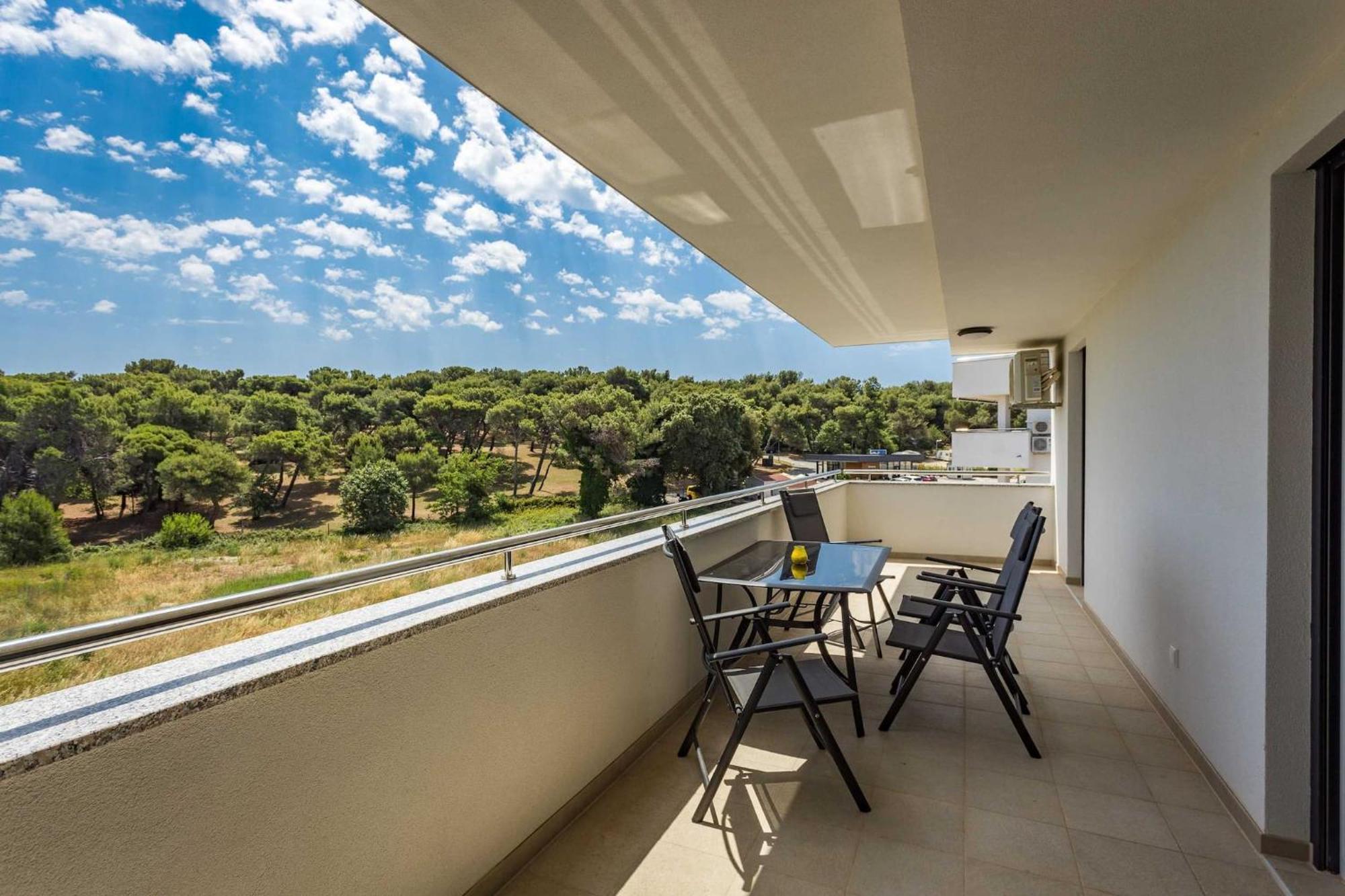 Apartments At Villa Frida Premantura Εξωτερικό φωτογραφία